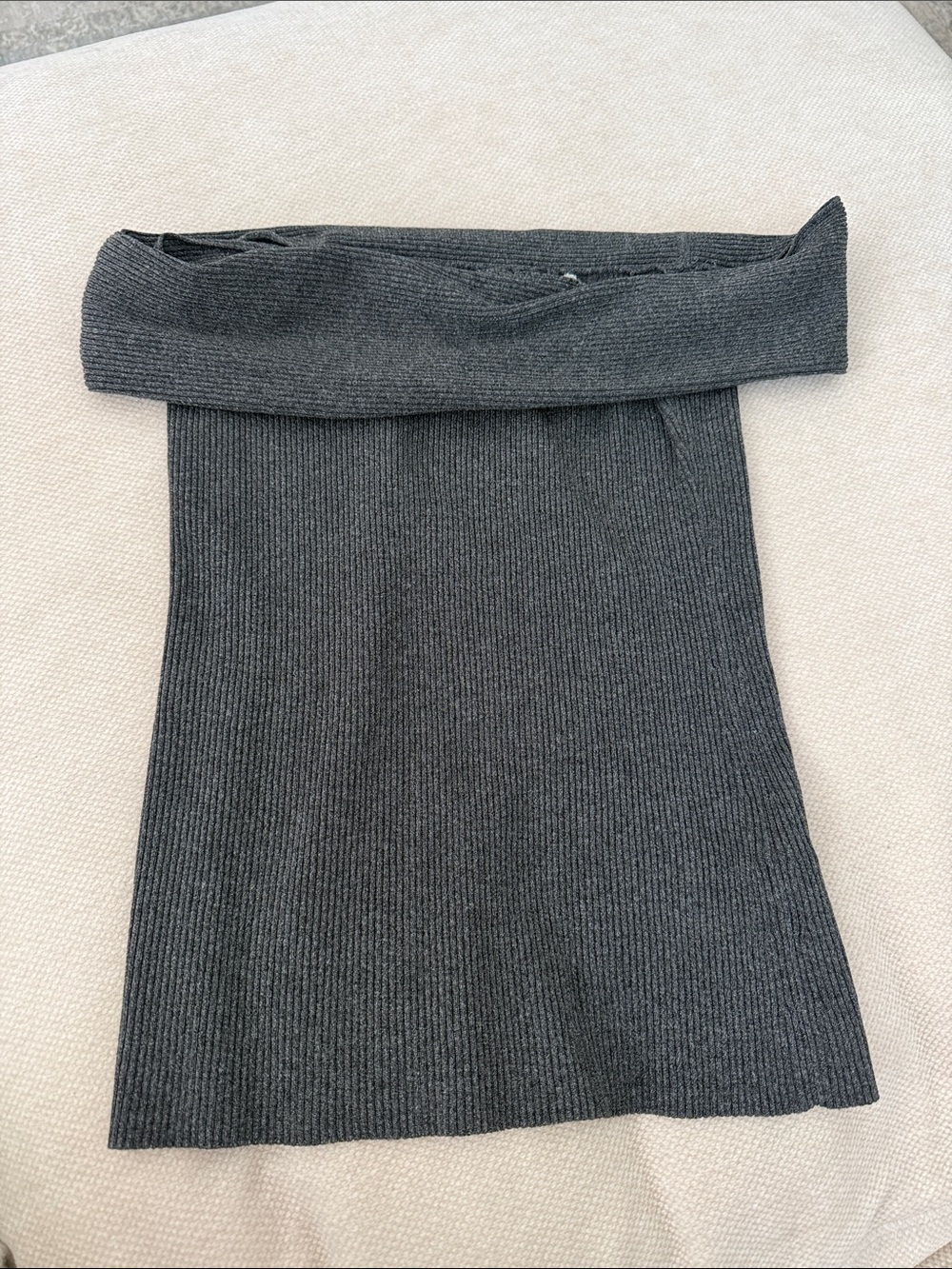 Off-the-Shoulder Ribbed Sweater Top - Charcoal Gray